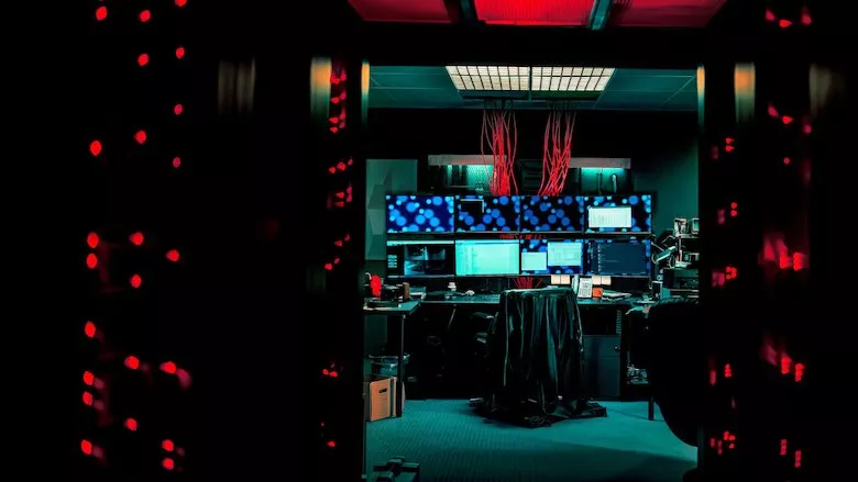 Ver Cyberbunker: Darknet in Deutschland (2023) online